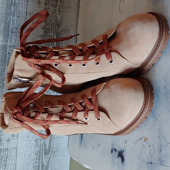 Vince Camuto Combat Boot - Picture 2 of 9